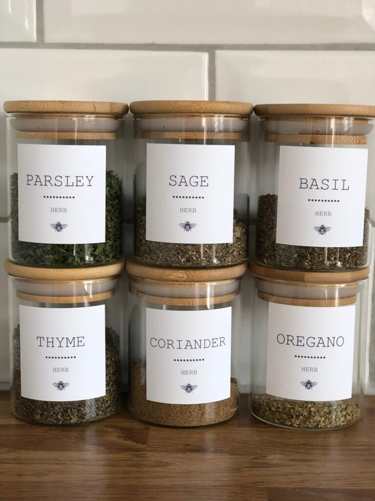 Simplistic Label Spice Jars with Bamboo Lids