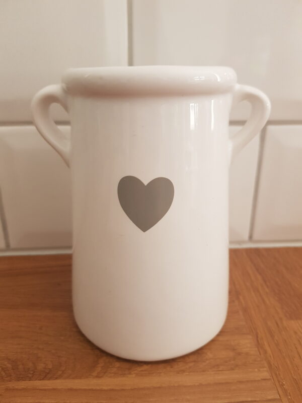 White Pot with Cute Grey heart