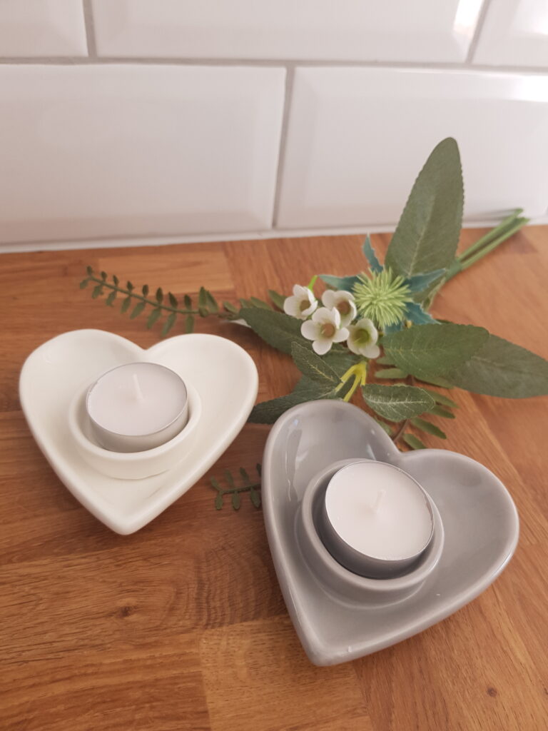 Ceramic Heart Tealight Holder Bee Home Company