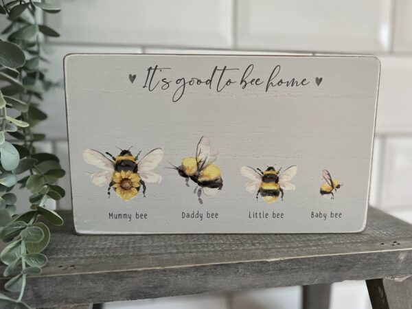 Family of 4 bees plaque